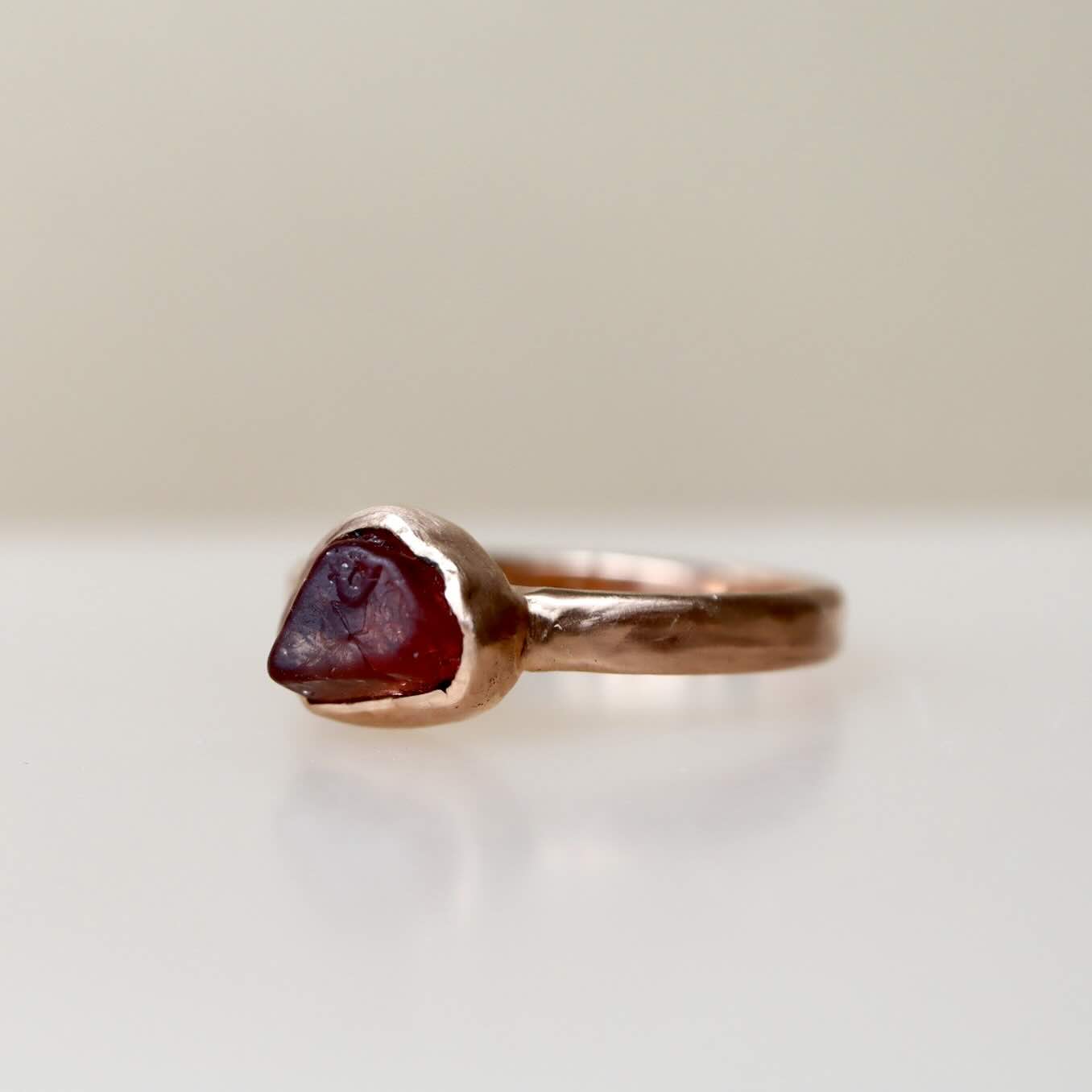 Ruwe Brok Spinel